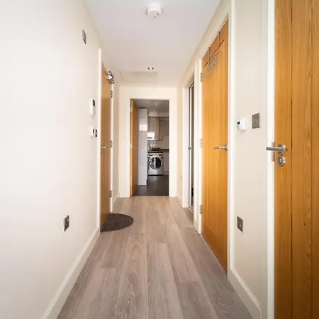Luxury City Centre With Free Gated Parking *