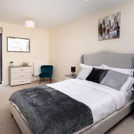 Luxury City Centre With Free Gated Parking *