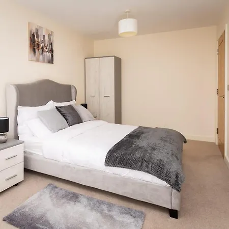 Apartment Luxury City Centre With Free Gated Parking *